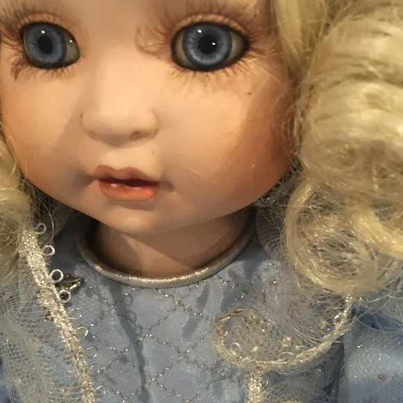 Vintage Marie Osmond Millennial Angel Doll - Picture 11 of 14